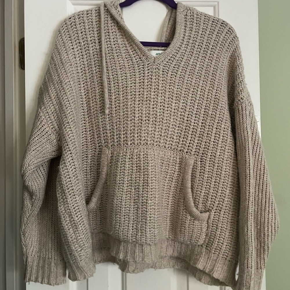 Aerie Cream V-Neck Knit Sweater